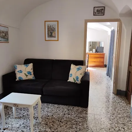 I Girasoli דולצ'אקווה